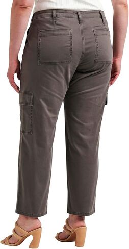 Silver Jeans Co. Women's Suki Mid Rise Curvy Fit Straight Leg Jeans, Med Wash EAE389, 25W x 33L in Saudi Arabia