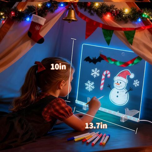 لوحة رسم LED كبيرة للأطفال (13.7 بوصة × 10 بوصة) - لوحة رسم وكتابة متوهجة بـ 7 ألوان مع 4 أوضاع إضاءة وسطوع قابل للتعديل، تعمل بمنفذ USB (المحول غير متضمن)، تتضمن 7 أقلام وزجاجة رذاذ وقطعتين قماش وسلسلة وخطافات - لوحة رسائل وملاحظات LED للمنزل in Saudi Arabia