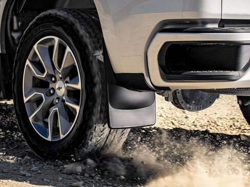 Weathertech Custom No Drill Splash Guard MudFlaps لسيارة شيفروليه سيلفرادو 2500HD/3500HD، Silverado 2500HD/3500HD - المجموعة الأمامية والخلفية (110118-120118)، أسود in Kuwait