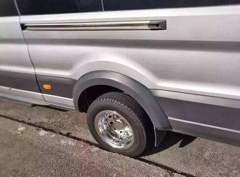 محاكي العجلات الخلفية مقاس 16 بوصة متوافق مع 2015-2025 Ford Transit 350 Dual Vans، غطاء حافة خلفي على طراز المصنع ذو 12 فتحة، جهاز محاكاة بديل من الفولاذ المقاوم للصدأ مع أجهزة تثبيت in Kuwait