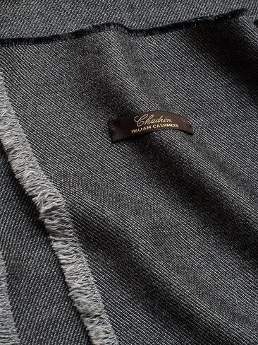 وشاح Chadrin 100% من الكشمير والحرير الإيطالي العريض شال ملفوف عالي الجودة فائق النعومة مصنوع في إيطاليا للسيدات in Kuwait