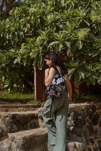 حقيبة ظهر صغيرة للنساء من روكسي Always Core، وردي صادم Hello Aloha 232, 1SZ in Kuwait