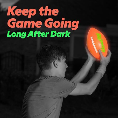 كرة القدم المتوهجة في الظلام من GlowCity - مقاس 3/6 هدايا كرة مضيئة للأطفال والمراهقين والكبار - كرة قدم مشرقة للألعاب الليلية في الهواء الطلق - أفكار هدايا عيد ميلاد رياضية للأولاد الذين تتراوح أعمارهم بين 6 7 8 9 10 11 12 13 14 in Kuwait