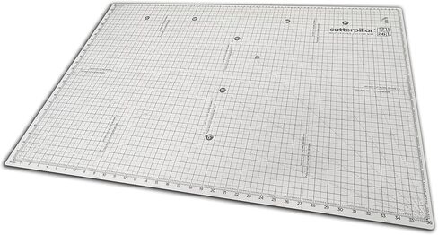 بساط القطع القابل للطي والشفاء الذاتي من CutterPillar - بساط 5 في 1 لمشاريع النسيج والخياطة - سهولة السفر والتخزين - 9 بوصة × 12 بوصة إلى 24 بوصة × 36 بوصة in Kuwait