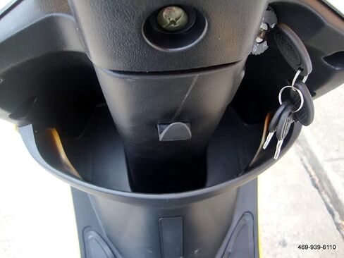 HHH 49cc/ 50cc سكوتر الغاز التلقائي بالكامل سكوتر الشارع الدراجة فينو 50 مع مطابقة الجذع 50cc الدراجة للبالغين in Kuwait