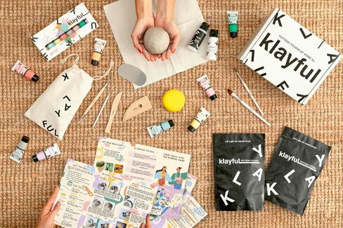 KLAYFUL Pottery Kit for Adults – 3kg Air Dry Clay Pottery Set with Tools, Paints & Brushes – DIY Arts & Crafts Kit for Beginners & Couples | Creative Gift Set for Relaxing Date Night Crafts in Saudi Arabia