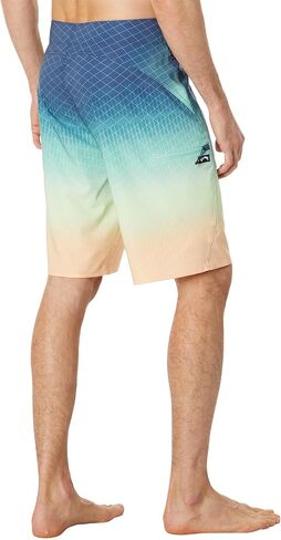 Billabong Men's Standard Fluid Pro Boardshort in Saudi Arabia