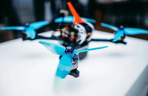 [20 قطعة] مروحة GEMFAN 5 بوصات 51466V2، دعامات 3 شفرات عالية الأداء 5 بوصات لطرازات RC بدون طيار FPV 10CW 10CCW، مزيج من 5 ألوان in Saudi Arabia