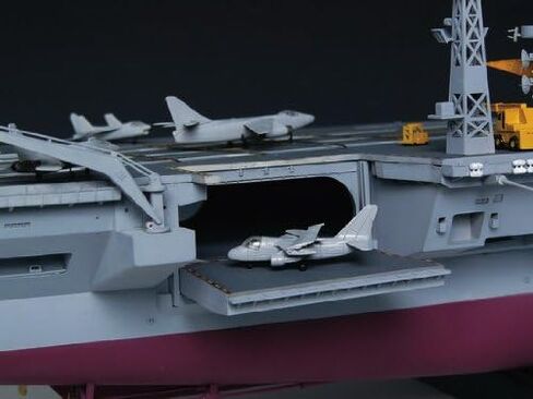 Trumpeter 1/350 USS Nimitz CVN68 Aircraft Carrier 1975 Model Kit in Saudi Arabia