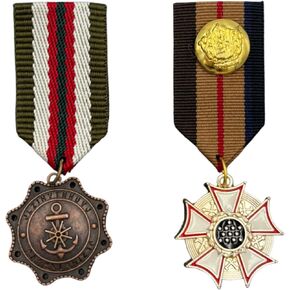(B, 2PCS) Metal Retro Vintage Military Medals Badge, Crown Geometric Colonel Brooch Pin, Medallas Militares Gold Shoulder Pads, For Patriot Royal Prince Army War Uniform, Men Costume, Ribbon, Epaulets