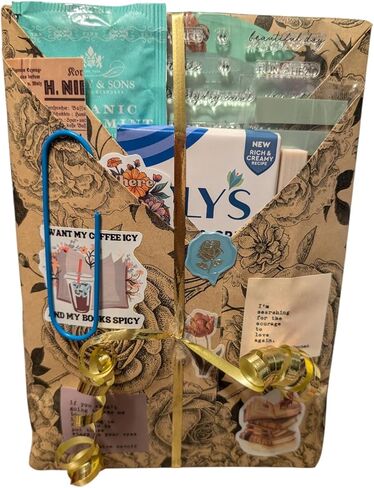 موعد أعمى مع كتاب: التشويق، والإثارة، والرومانسية المظلمة، والخيال، والغموض والكثير من الإضافات، كتاب متعدد المواضيع مع الكثير من الأشياء الجيدة الإضافية المثالية لقضاء ليلة مريحة في القراءة in Kuwait