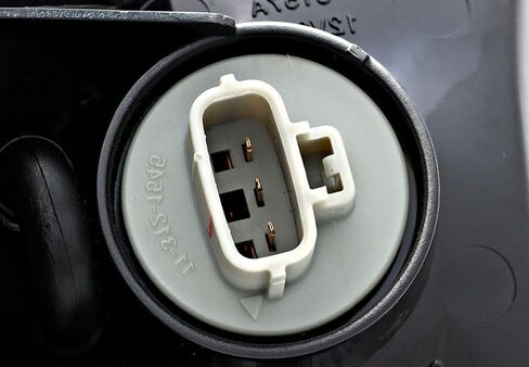 Compatible with Toyota Sequoia 2001 2002 2003 2004/Tundra 2000-2004 Corner Light Lamp Passenger Right Side in Kuwait