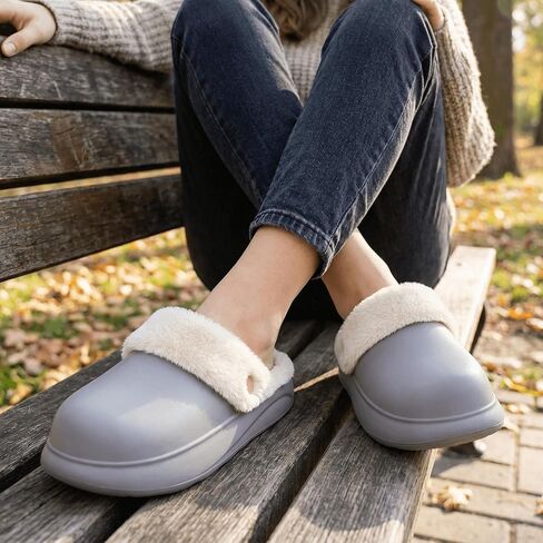 شباشب نسائية مقاومة للماء للاستخدام في الهواء الطلق، قباقيب حديقة شتوية مبطنة بالصوف غير قابلة للانزلاق، أحذية منزلية مريحة ودافئة للاستخدام في الأماكن المغلقة والمفتوحة in Kuwait