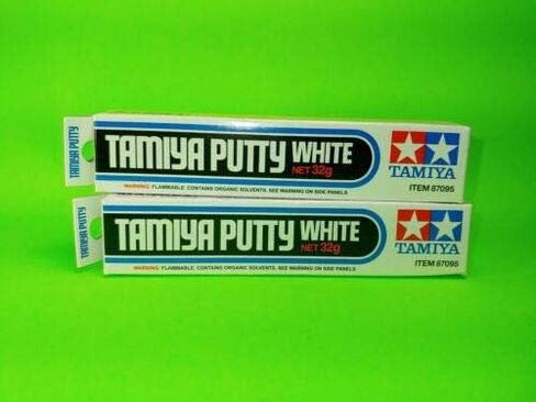 Generic 2 حزمة 32 جرام أنبوب أبيض المعجون متوافق مع نموذج Tamiya 87095 ملحق النمذجة ABS البلاستيك النحت يشمل قسيمة CHICAGOLAND RC in Kuwait
