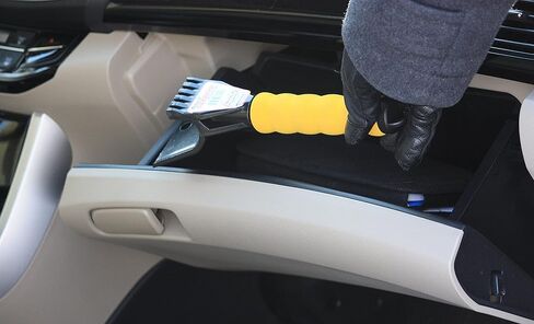 Emsco Group 1702-1AZ Bigfoot 9 "مكشطة ثلج مزدوجة الرأس - حجم صندوق قفازات السيارة - بولي إيثيلين، متنوع in Kuwait