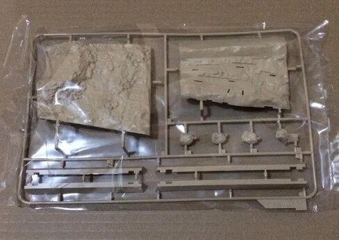 Meng Model TS-011 1/35 French FT-17 Light Tank (Riveted Turret) Plastic Model ki in Saudi Arabia
