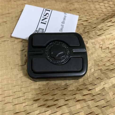 وسادة دواسة الفرامل صغيرة متوافقة مع Harley Davidson XG XL Dyna FX Softail Willie G Skull 50600342 أسود in Kuwait