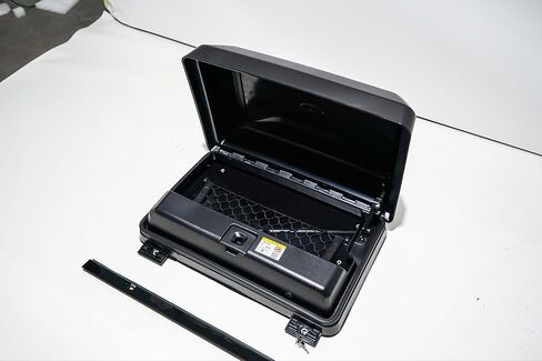 صندوق تخزين جانبي أسود لامع لسيارة Land Rover Defender 90, 110, 130 (2020-2025) | صندوق أدوات حامل التروس الخارجي الخلفي القابل للقفل | وحدة تخزين مثبتة على جانب السائق أو الراكب in Kuwait