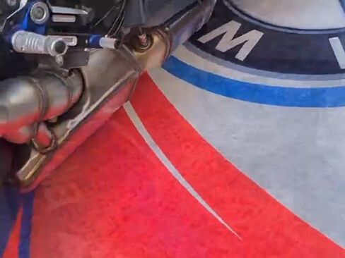 سجادة انتظار السيارات Forever Freedom Asphalt Design مخصصة للدراجات النارية، سجادة العرض والحفرة، سجادة أرضية قابلة للغسل ومرآب غير قابل للانزلاق (الحجم 1: 86.6 × 39.4/220 × 100 سم) in Kuwait