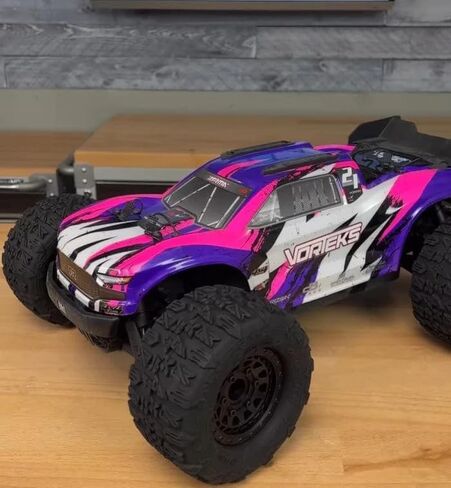 إطارات METHOD RC Terraform لجميع التضاريس مربوطة بحزام 1/10th لعجلات 12/14 مم سداسية الشكل (مجمعة من قطعتين) in Saudi Arabia