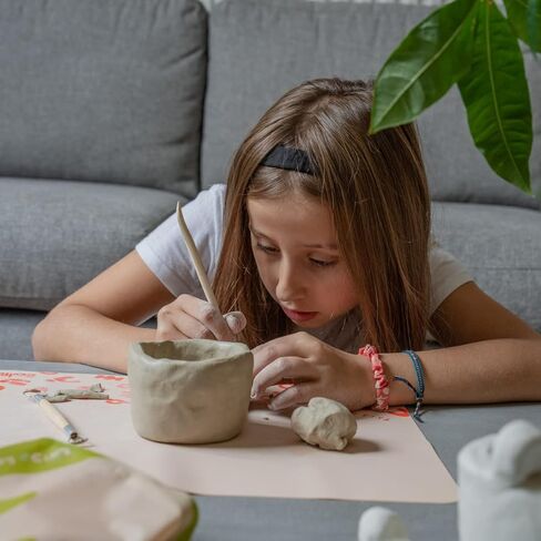 Sculpd - مجموعة الفخار الأصلية للأطفال، مجموعة أدوات الطين الجاف بالهواء للأطفال من سن 4 إلى 6 سنوات، الطين الجاف بالهواء مع مجموعة طلاء من 5 ألوان، فرش طلاء، أدوات فخار، إسفنجة ودليل خطوة بخطوة in Kuwait