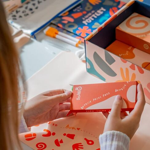 Sculpd - مجموعة الفخار الأصلية للأطفال، مجموعة أدوات الطين الجاف بالهواء للأطفال من سن 4 إلى 6 سنوات، الطين الجاف بالهواء مع مجموعة طلاء من 5 ألوان، فرش طلاء، أدوات فخار، إسفنجة ودليل خطوة بخطوة in Kuwait