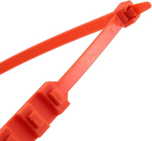 Acouto 78cm Snow Chains Anti-Skid Emergency Snow Tire Chains 20pcs Portable Emergency Traction Snow Mud Chains Nylon Anti Slip Tire Straps Security Chains with Gloves for Car Truck SUV in Saudi Arabia