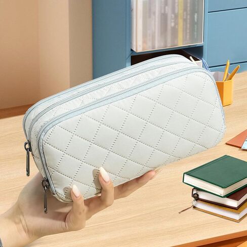 حافظة أقلام كبيرة من ديلا جاو، حقيبة أقلام رصاص ذات سعة كبيرة مع 3 أقسام، حقيبة أقلام مكتبية بسحاب، حافظة أقلام كبيرة للبالغين (بيج-03RH) in Kuwait