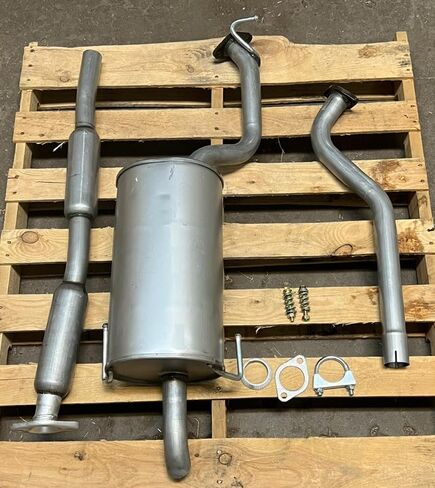 Exhaust Muffler Resonator Middle Pipe for Subaru Outback & Legacy 2000-2004 in Kuwait