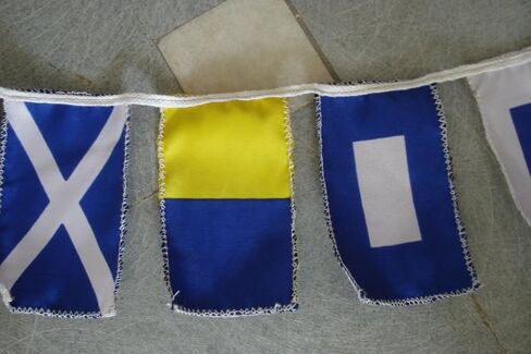 مجموعة علم رمز إشارة البحرية الأمريكية - سلسلة من 26 علم - بطول 8 أقدام - بحري / بحري / قارب / يخت / حفلة الشاطئ / البحرية / ديكور بحري (5029) in Kuwait