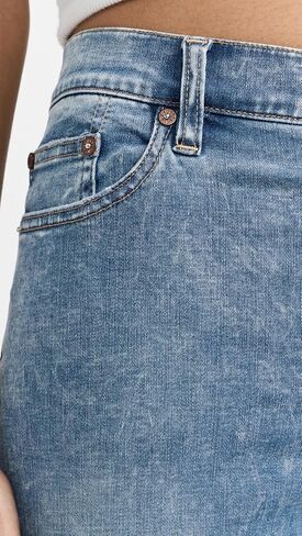 alice + olivia Women's Emmie Clam Digger Jeans in Saudi Arabia
