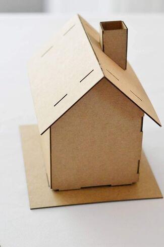 Kid's Craft House Kit (Cardboard) - Pack of 5 - Designed & Made in The USA - Craft for Home, Classroom, Family DIY Decor in Kuwait