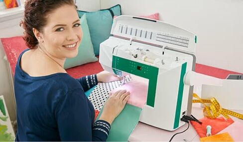 Husqvarna Viking Jade 20 Sewing Machine in Kuwait