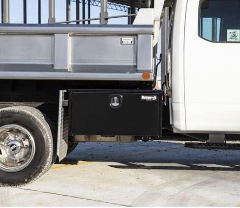 منتجات المشترين صندوق شاحنة فولاذي مع مزلاج ثلاثي النقاط، صندوق أدوات لمركبات العمل الثقيلة 48 × 18 × 18 بوصة، 1732310، أسود in Kuwait