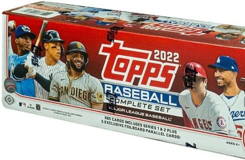 مجموعة هوايات Topps Baseball Factory لعام 2022 (660 بطاقة: 5 بطاقات متوازية من رقائق معدنية) in Kuwait