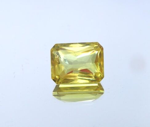 11.25 Ct Natural Emerald Cut Yellow Sapphire Loose Gemstone for Jewellery Making - in Saudi Arabia