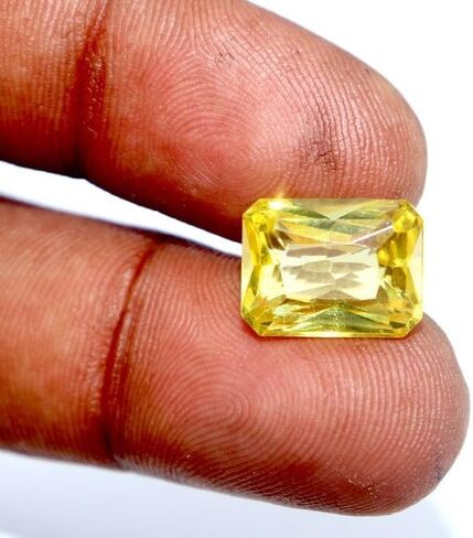 11.25 Ct Natural Emerald Cut Yellow Sapphire Loose Gemstone for Jewellery Making - in Saudi Arabia