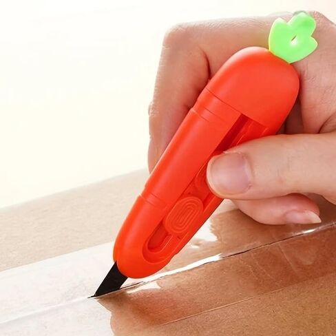 Adorable Carrot-Shaped Letter Opener – Safe PP Material with Serrated Edge for Artful Unboxing in Saudi Arabia