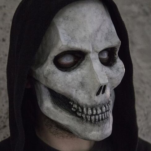 قناع شبح نداء الواجب من LIANGLIDE، قناع شبح، غطاء وجه من اللاتكس لرعب الهالوين مع عباءة كيب لحفلات الهالوين التنكرية والديكورات in Kuwait