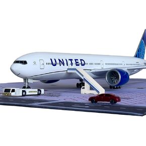 B777-300ER نموذج طائرة بطول 18.5 بوصة بمقياس 1/150 نموذج طائرة B777 مع أضواء LED وإكسسوارات مشهد المطار عرض مثالي وهدية in Kuwait