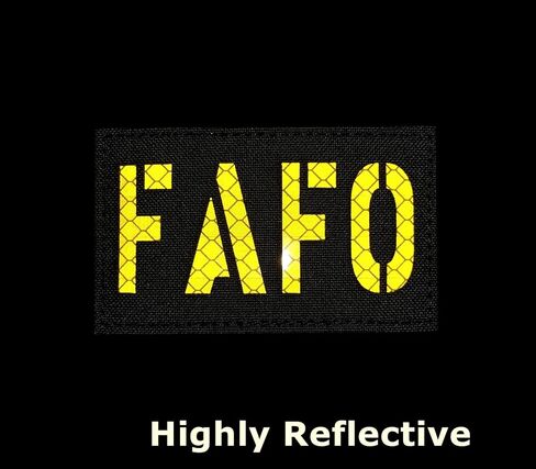 قطعتان من رقعة FAFO العاكسة تلتف حولها وتكتشف رقعة الخطاف والحلقة (تتوهج باللون الوردي الداكن) in Kuwait
