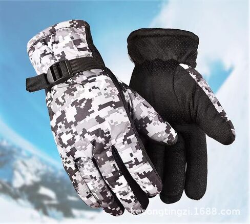 Winter Cycling Warm Camouflage Gloves, Non-Slip Handlebars, Thick Velvet and Windproof in Saudi Arabia