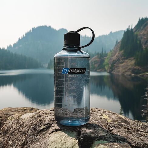 زجاجة مياه Nalgene Sustain Tritan خالية من مادة BPA مصنوعة من مواد مشتقة من 50% من النفايات البلاستيكية، 32 أونصة، فم ضيق، زهر الكرز in Saudi Arabia