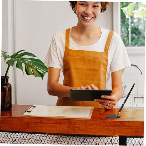 قلم ثابت آمن للمكتب مع سلسلة لاصقة وحامل عمودي، قلم توقيع مريح من الفولاذ المقاوم للصدأ لمكتب استقبال البنك، استخدم كتابة سلسة باللون الأسود مع لمسات ذهبية in Saudi Arabia