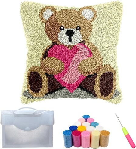 مجموعة خطافات مزلاج الدب من Cozykeke للبالغين المبتدئين، مجموعة غطاء وسادة بخطاف DIY مع قماش مطبوع مسبقًا، مناسبة لديكور المنزل وهدية المهرجانات 17 * 17 بوصة (BX26) in Kuwait