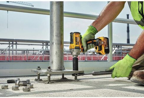 DEWALT DCF894HP2 20V Max Xr 1/2" Mid-Range Cordless Impact Wrench with Hog Ring Anvil Kit in Saudi Arabia