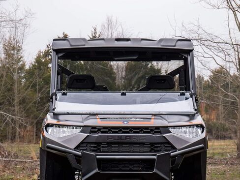 الزجاج الأمامي SuperATV المقاوم للخدش القابل للطي/الطي 2 في 1 لعام 2013+ Polaris Ranger XP 900/2014+ Polaris Ranger XP 900 Crew | بولي كربونات بسمك 1/4 بوصة أقوى 250 مرة من الزجاج | صنع في الولايات المتحدة الأمريكية in Saudi Arabia