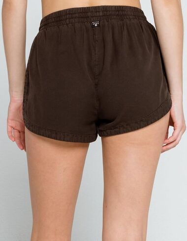 Billabong Women’s Road Trippin Short in Kuwait