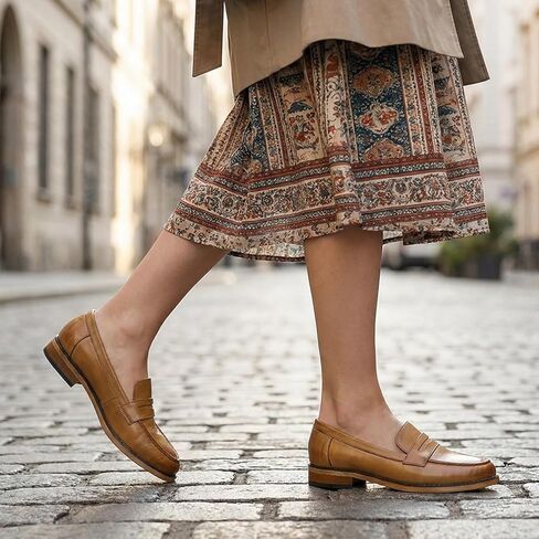 حذاء مسطح كاجوال للسيدات من الجلد من Mona Flying Penny Loafer للسيدات in Saudi Arabia