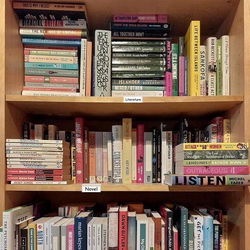 50 قطعة من حاملات ملصقات رف المكتبة مقاس 7.5 × 5 بوصات حامل ملصقات رف متحرك مع 50 علامة مكتبة إدراج حامل عرض ملصقات رف شفاف لأرفف الكتب المكتبية in Kuwait